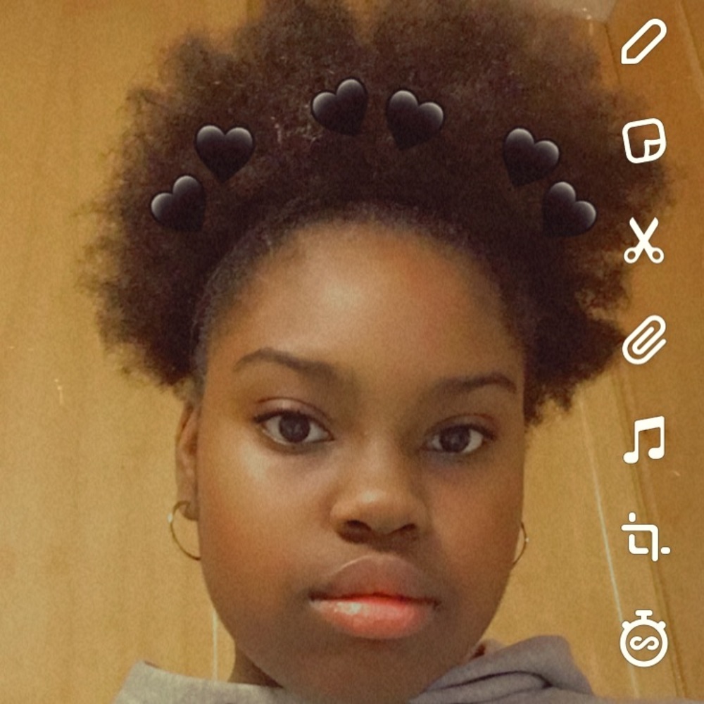 Meet your Posher, Michaela